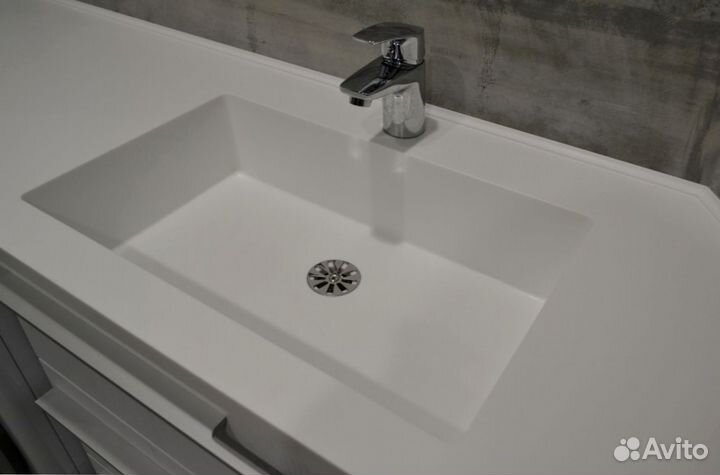 Столешница для ванной из искуственного камня