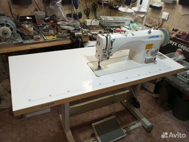Швейная машина jack