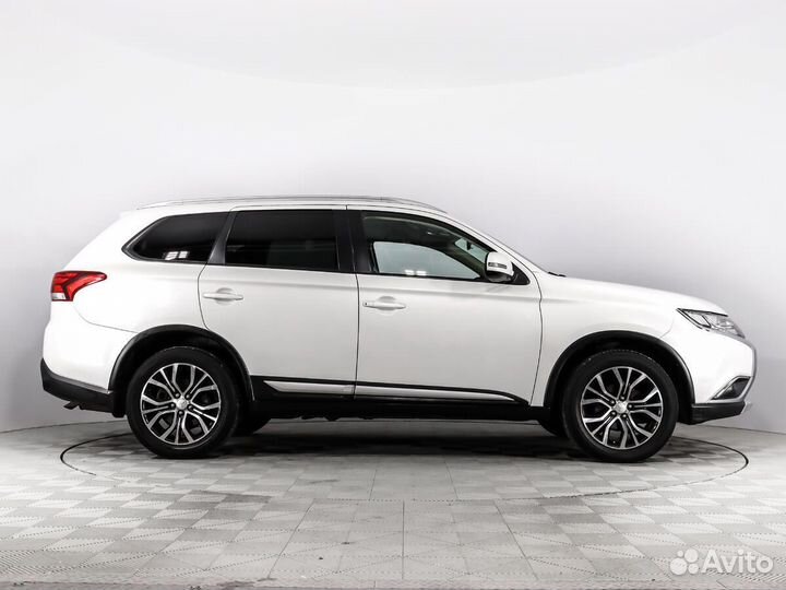 Mitsubishi Outlander 2.4 CVT, 2017, 96 929 км