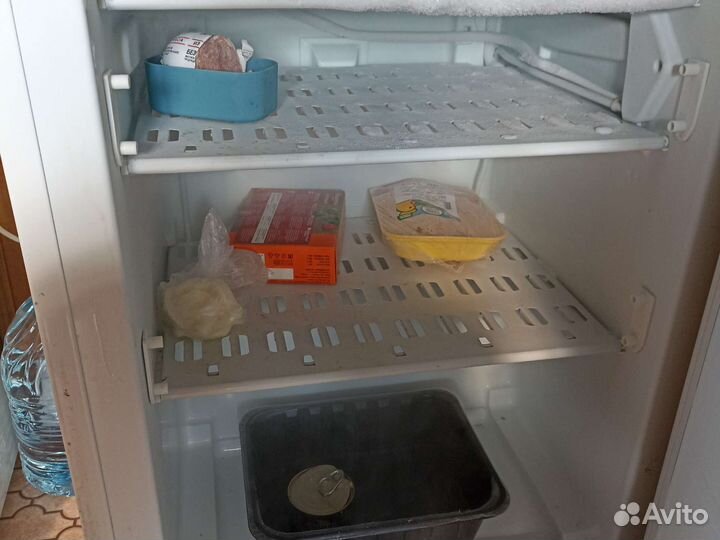 Холодильник бу работает только морозилка
