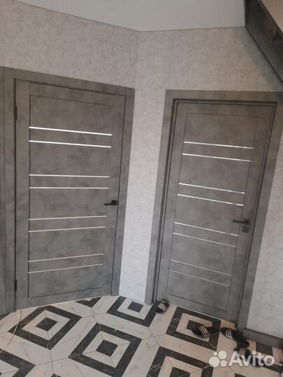 Двери межкомнатные бетон тёмный