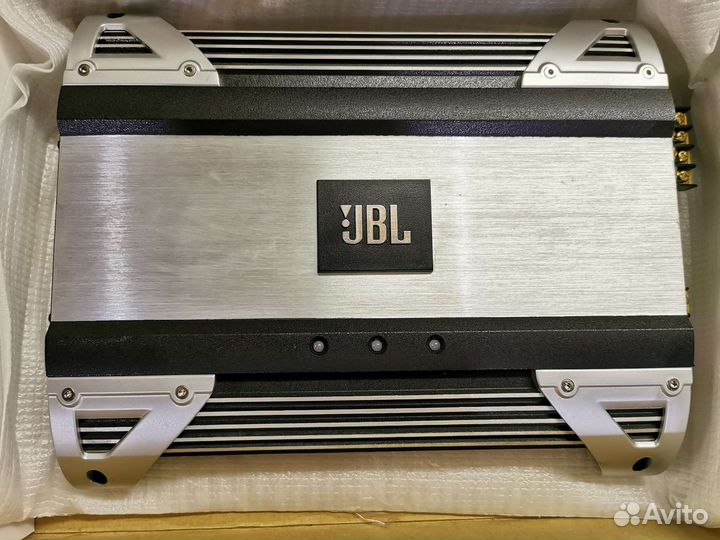 Автомобильный усилитель звука 4 канальный JBL