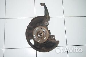 Кулак поворотный левый Land Rover