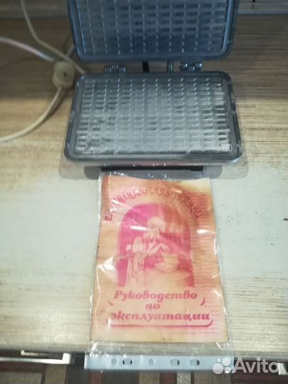Электрическая вафельница СССР новая