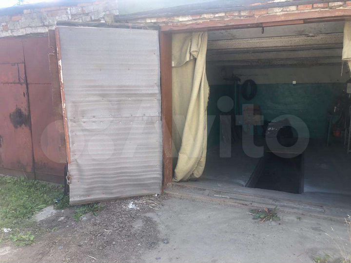 Гараж, > 30 м²