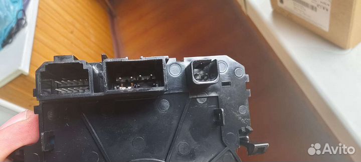 Шлейф подрулевой 93490-3R311