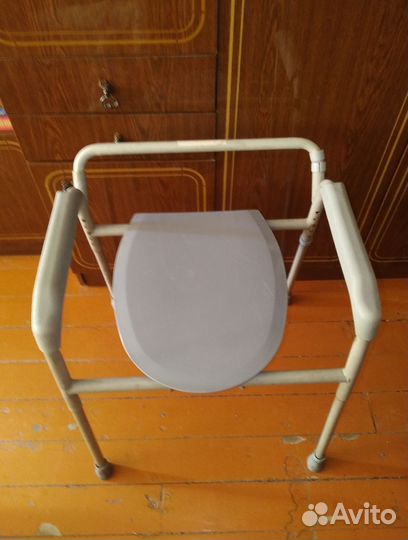 Стул туалет для пожилых и инвалидов