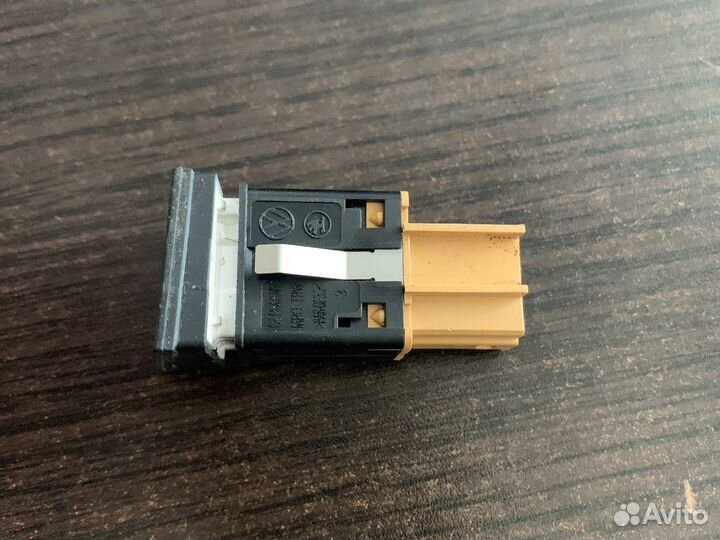 Кнопка стояночного тормоза vw passat cc b6