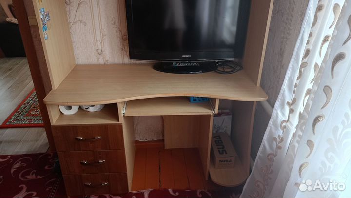 Компьютерный стол