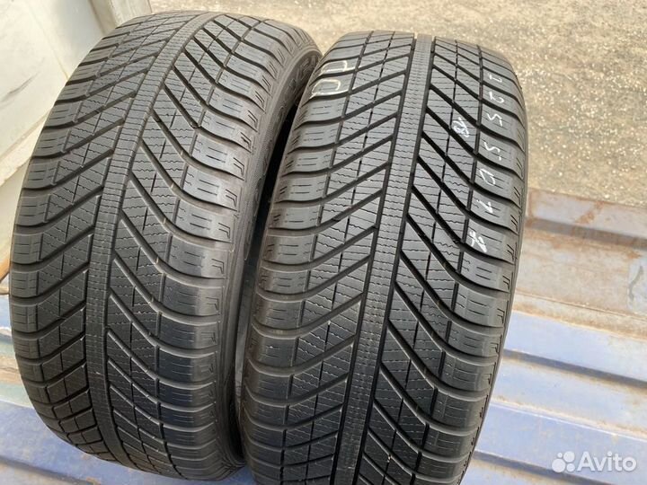 Goodyear Vector 4Seasons 225/50 R17