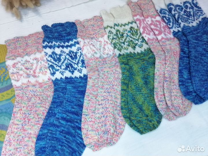 Оригинальные вязаные носки из Аркоболено