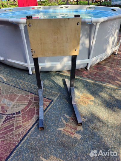 Стойка для лодочного мотора