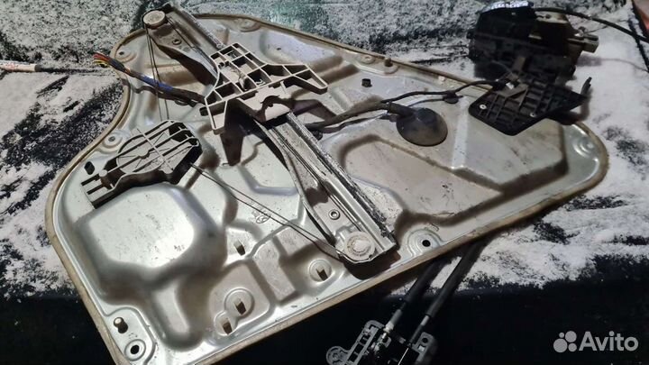 Стеклоподъемник задний правый Hyundai elantra hd