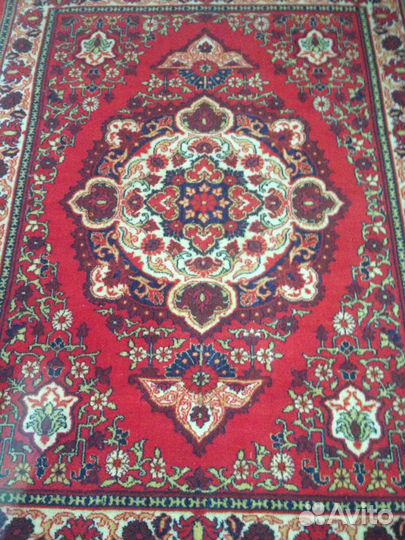 Ковёр шерстяной