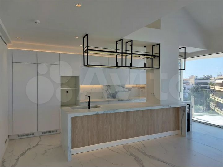 Дом 550 м² на участке 10 сот.