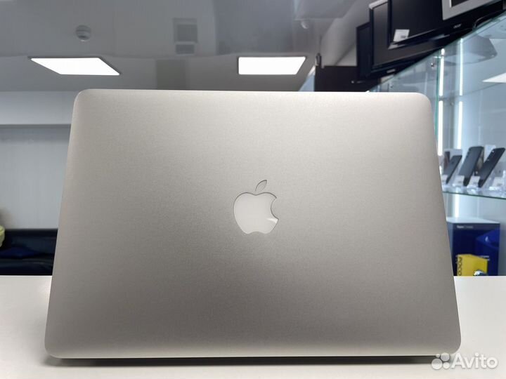 Apple MacBook air 13 mid 2011