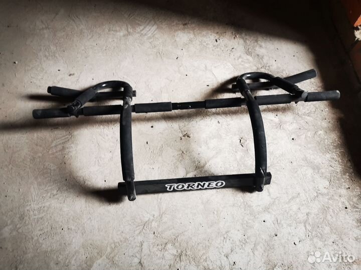 Турник в дверной проем tourneo