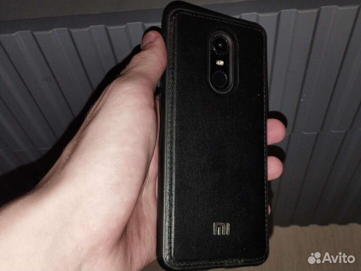 Xiaomi Redmi 5 Plus, 4/64 ГБ