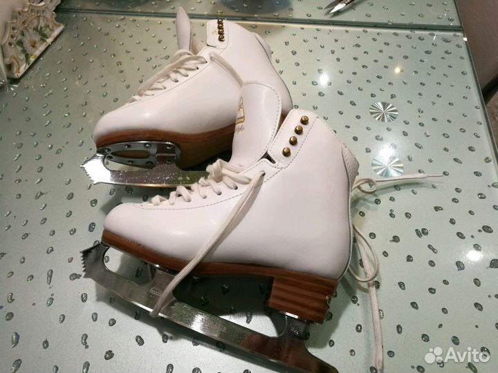 Фигурные коньки