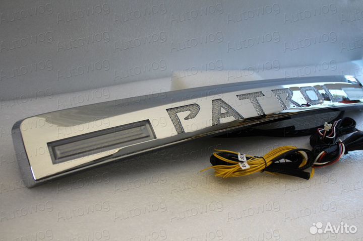 Планка Patrol Y62 над задним номером, хром, с подс