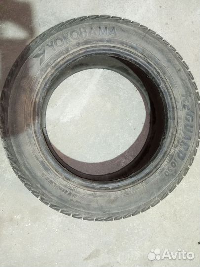 Yokohama Ice Guard IG30 215/55 R16