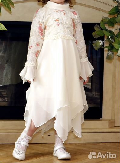 Платье для девочки 122