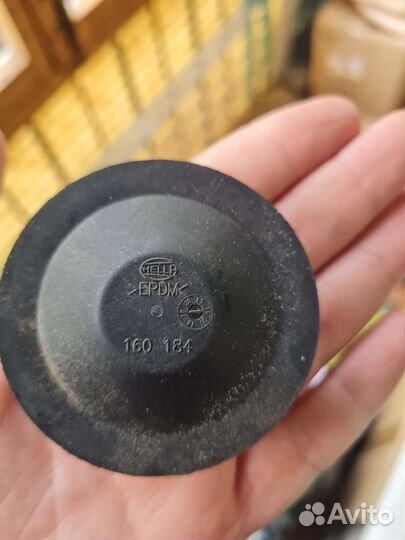 Заглушки на фары гольф 6 Hella