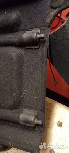 Полка багажника Mitsubishi Carisma