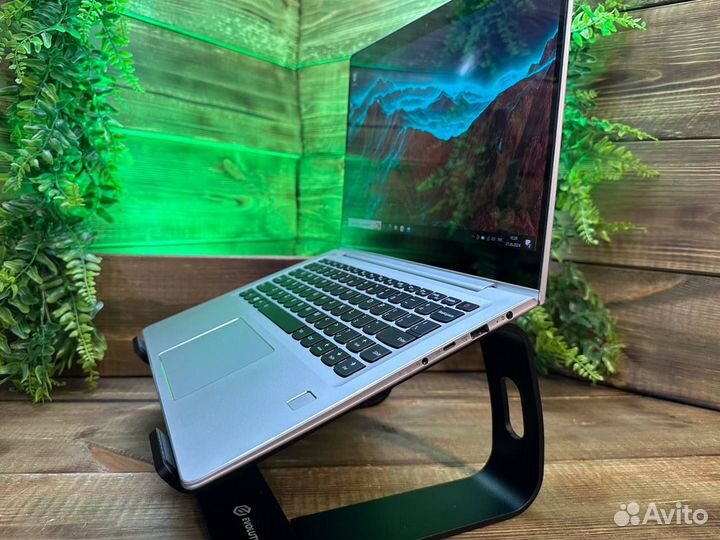 Игровой ультрабук lenovo I5-6GEN/4GB/SSD M2