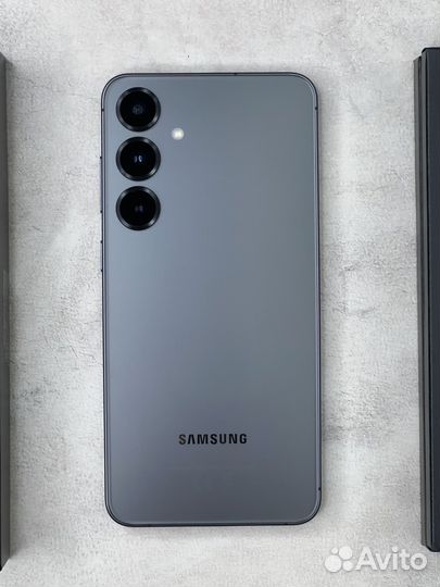 Samsung Galaxy S24, 12/256 ГБ