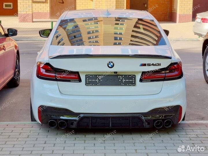 Диффузор задний M5 стиль BMW 5 G30 глянцевый