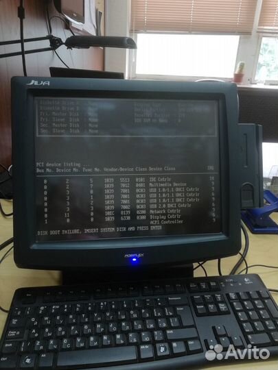 Моноблок с сенсорным экраном