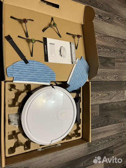 Робот пылесос Coolfort