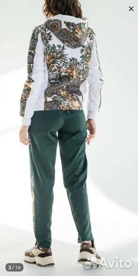 Спортивный костюм женский