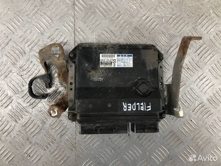 Блок управления двигателем Тойота Королла Филдер E