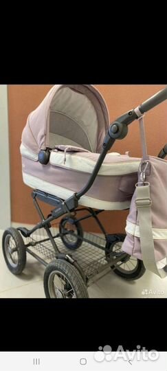 Прогулочная коляска с надувными колесами