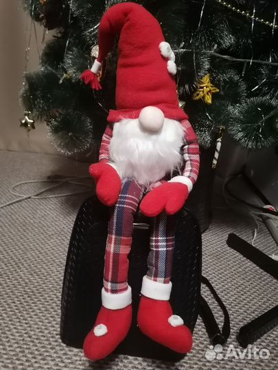 Сидящий гном