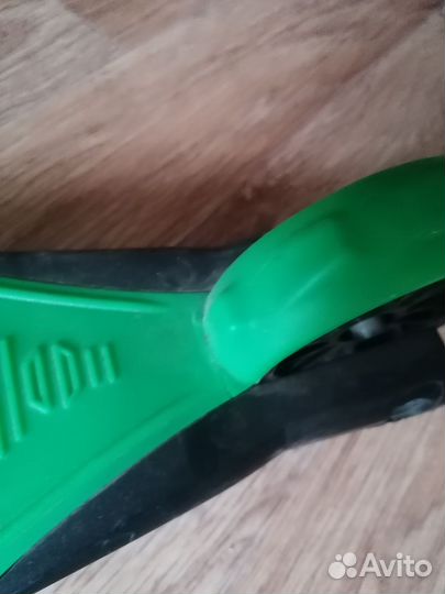 Детский самокат трех- колёсный