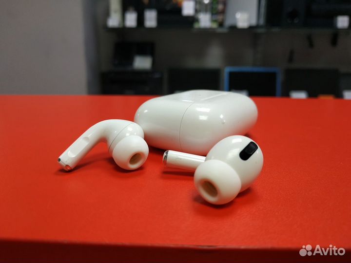 Беспроводные наушники AirPods Pro
