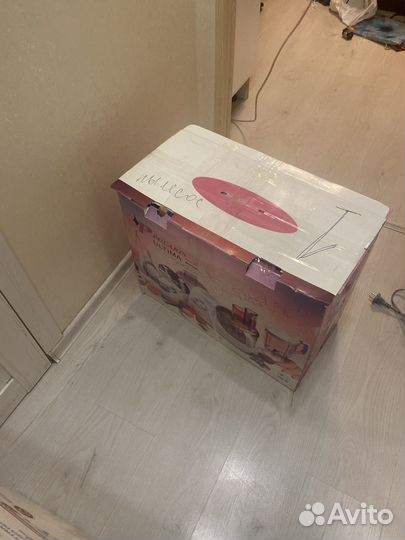 Коробка с вещами