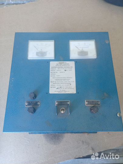 Автоматическое зарядное устройство США