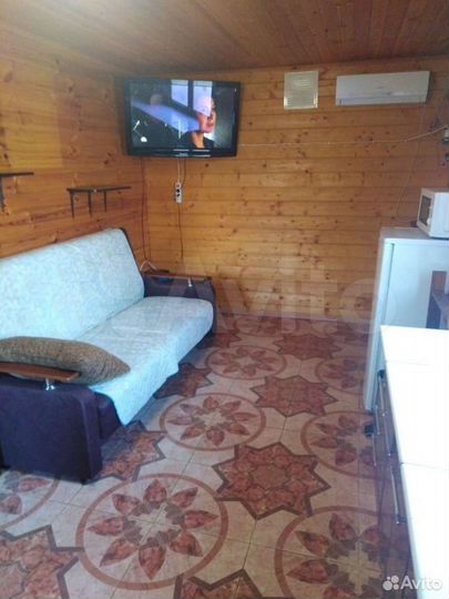 Дом 42 м² на участке 10 сот.