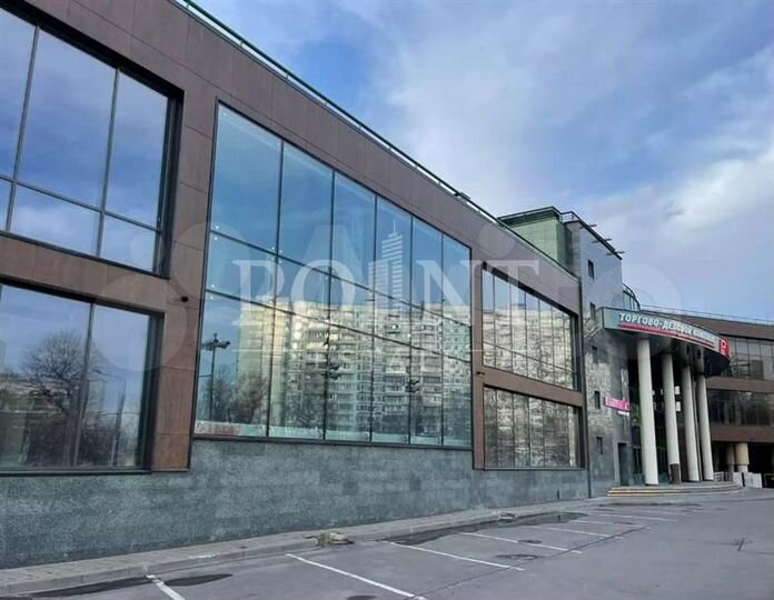 Сдам торговое помещение, 190 м²