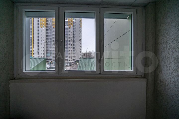 2-к. квартира, 76 м², 1/18 эт.