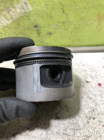 Поршень Фольксваген Пассат Б3