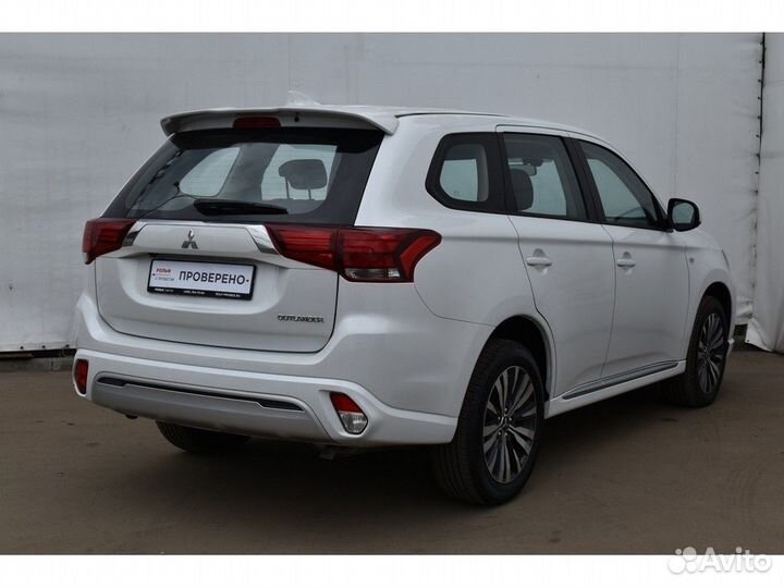 Mitsubishi Outlander 2.0 AT, 2022