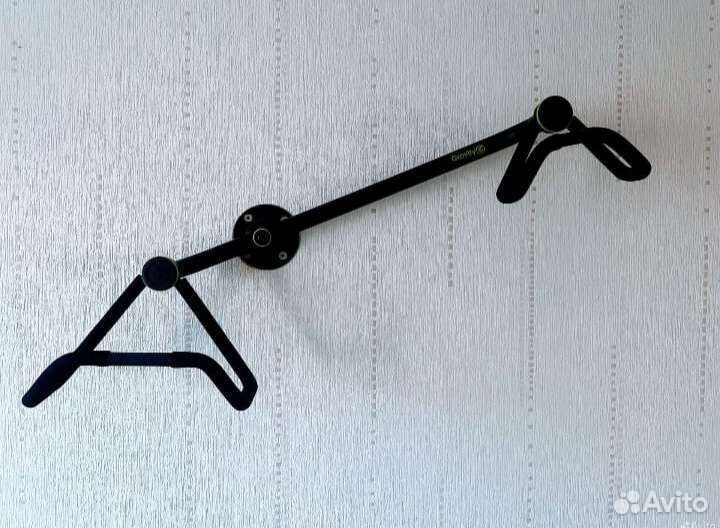 Настенная стойка-держатель для электрогитар