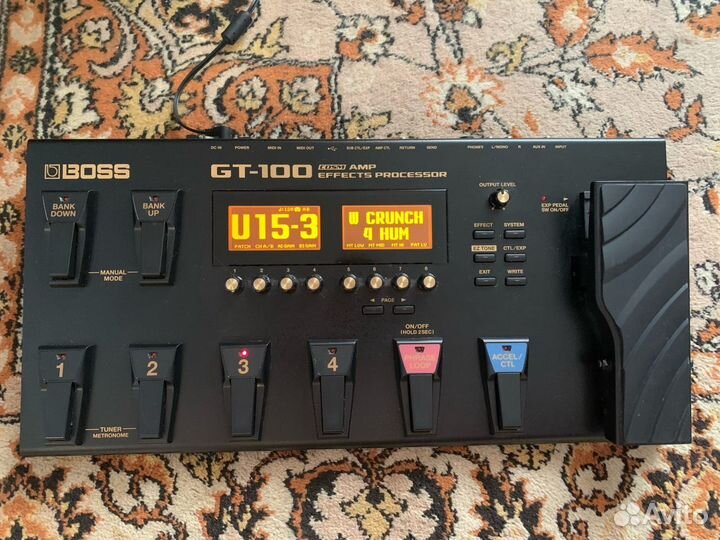 Гитарный процессор boss GT 100