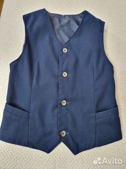 Продаю костюм на мальчика