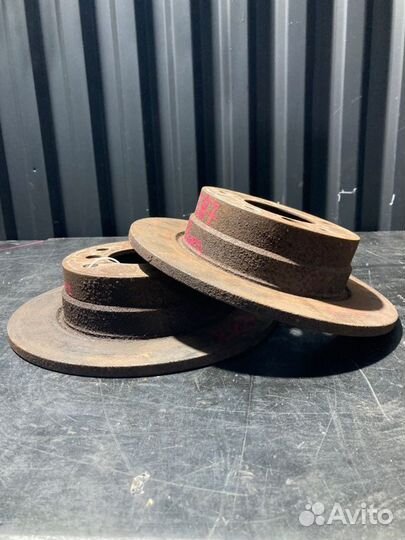 Тормозные диски заднее Bmw 1 E87 2005